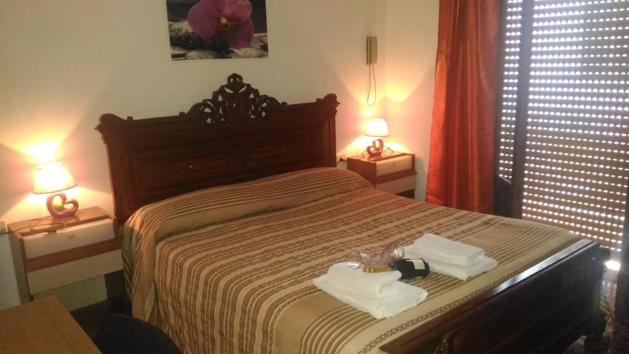 Hotel California Milazzo Extérieur photo
