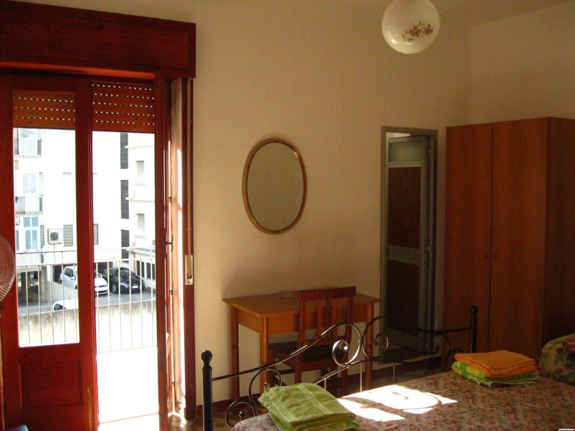 Hotel California Milazzo Extérieur photo