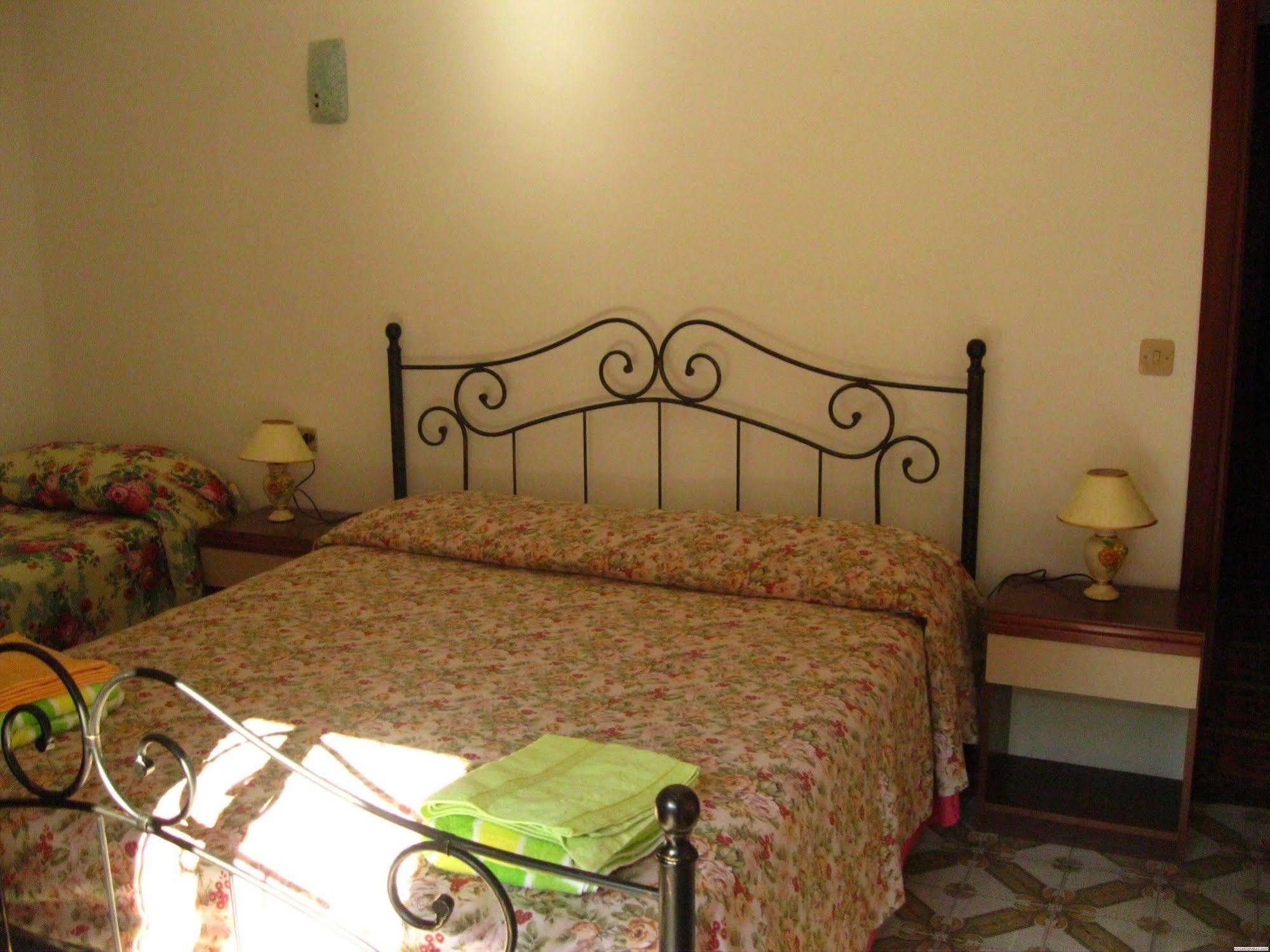 Hotel California Milazzo Extérieur photo