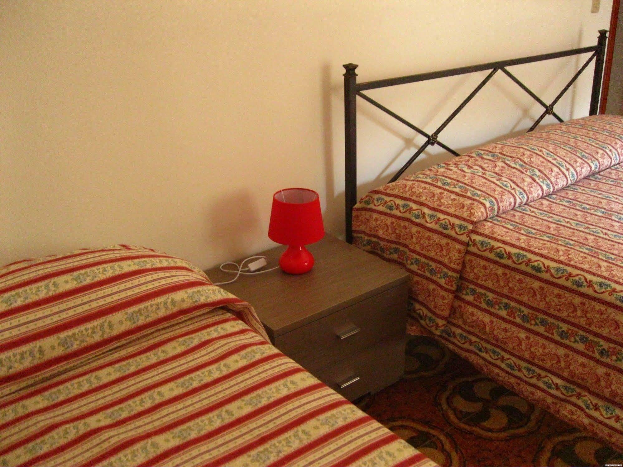 Hotel California Milazzo Extérieur photo