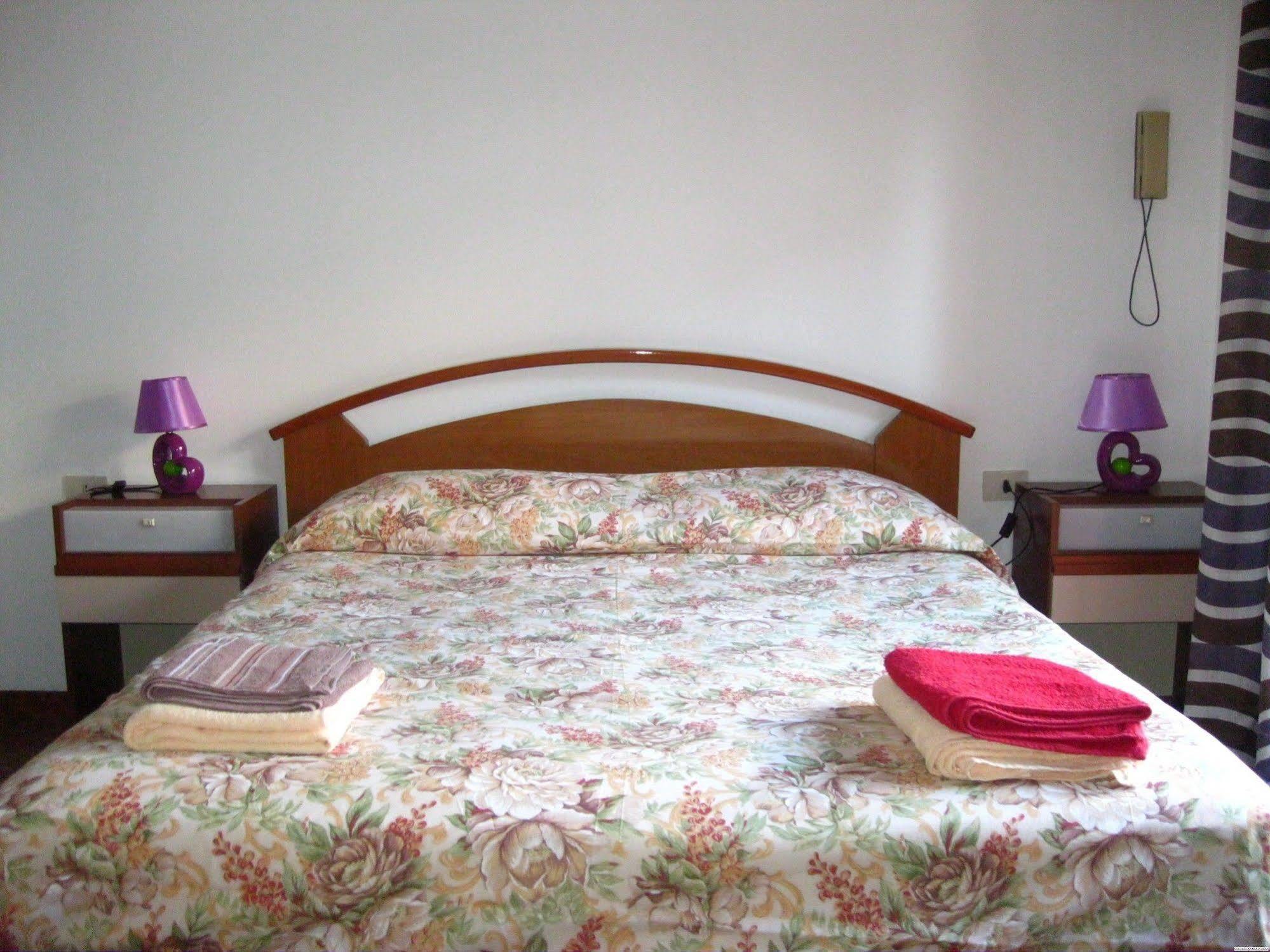 Hotel California Milazzo Extérieur photo