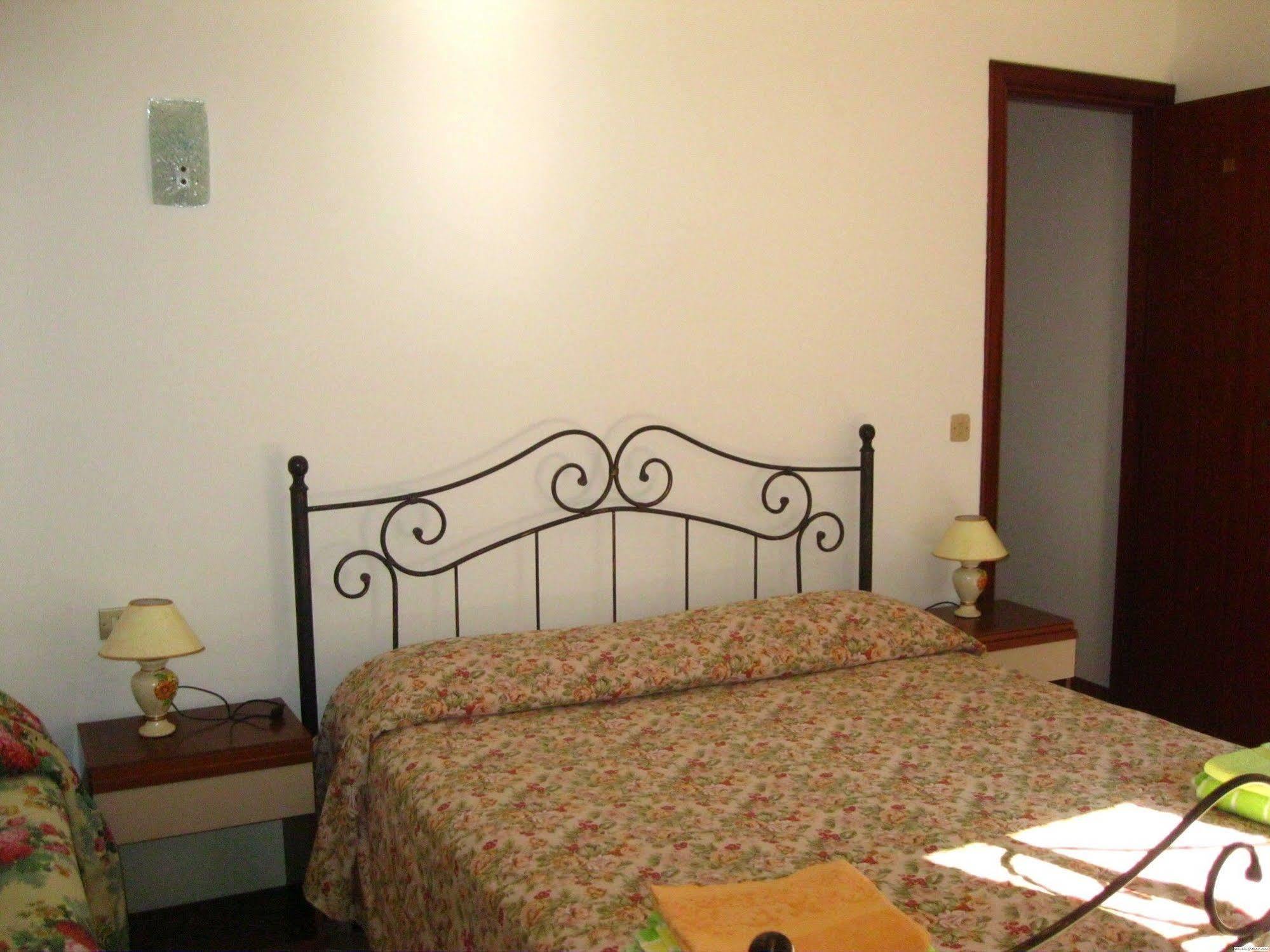 Hotel California Milazzo Extérieur photo